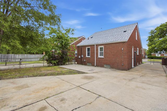 14921 Bringard Drive, Detroit, MI 48205