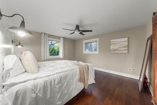 314 Brookside Circle, Wheaton, IL 60187