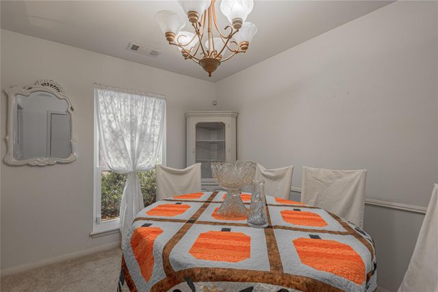 220 Elmwood Street, Huntsville, TX 77320