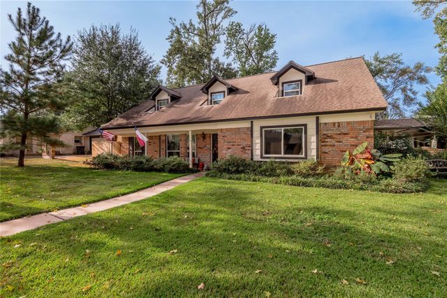 220 Elmwood Street, Huntsville, TX 77320
