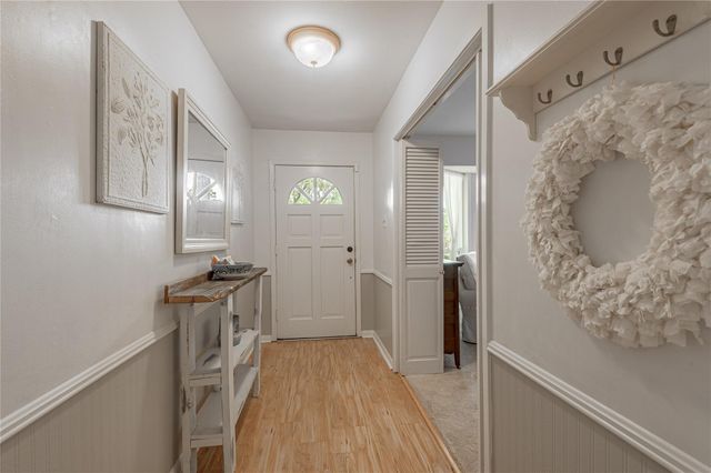 220 Elmwood Street, Huntsville, TX 77320