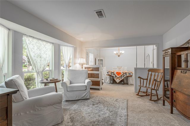 220 Elmwood Street, Huntsville, TX 77320