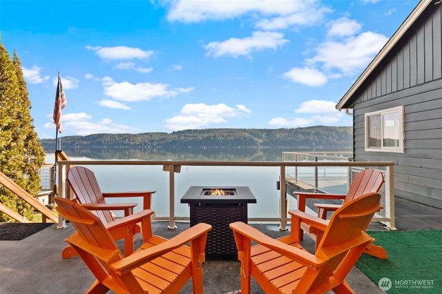 11031 NE North Shore Road, Belfair, WA 98528