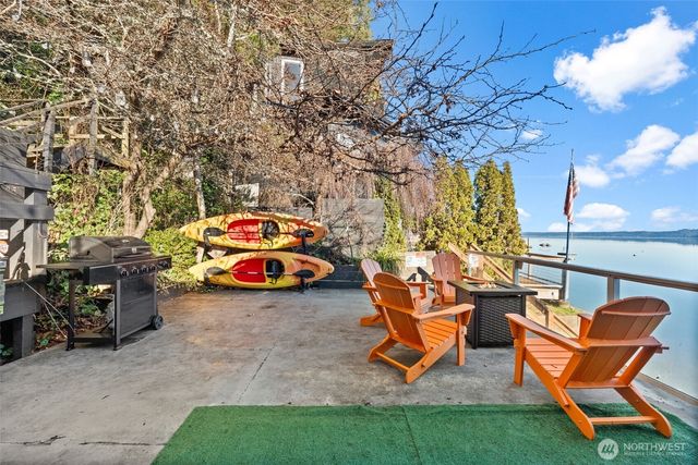 11031 NE North Shore Road, Belfair, WA 98528