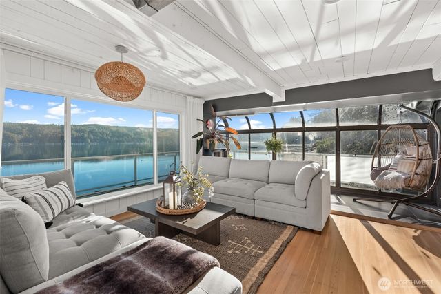 11031 NE North Shore Road, Belfair, WA 98528