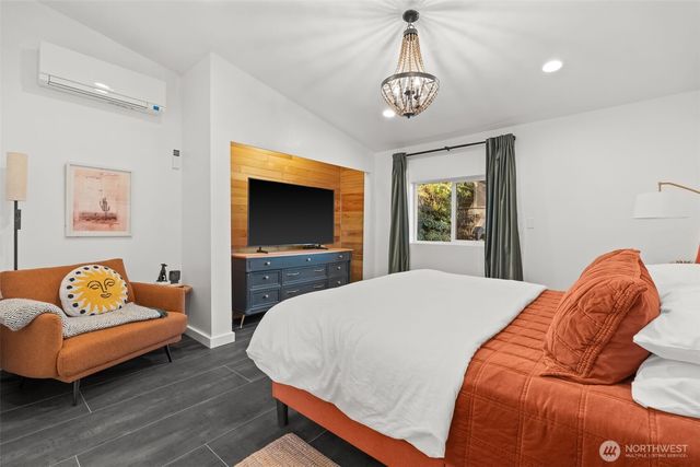 11031 NE North Shore Road, Belfair, WA 98528