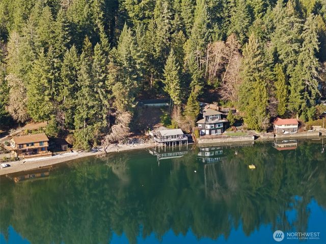 11031 NE North Shore Road, Belfair, WA 98528