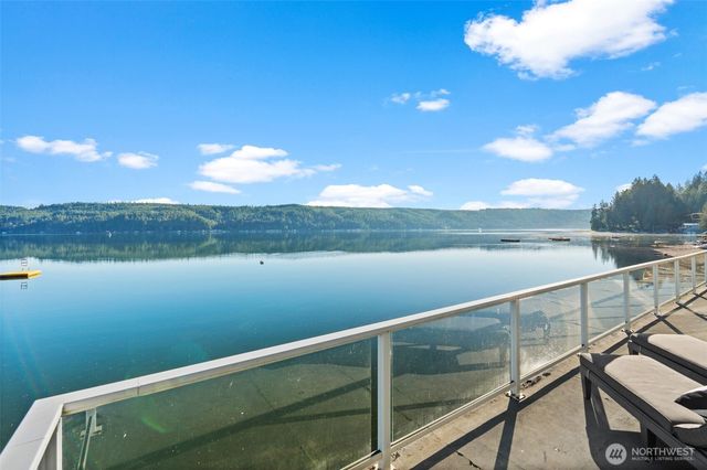 11031 NE North Shore Road, Belfair, WA 98528