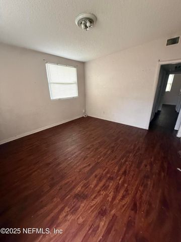 9068 11TH Avenue, Jacksonville, FL 32208