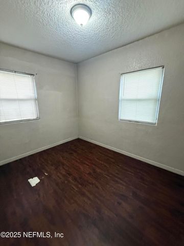 9068 11TH Avenue, Jacksonville, FL 32208