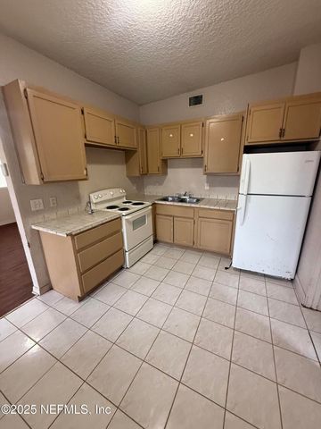 9068 11TH Avenue, Jacksonville, FL 32208