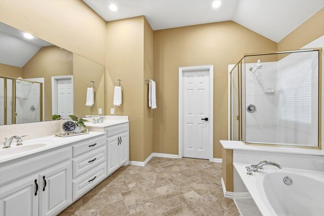 5733 Sugar Maple Drive, Fort Worth, TX 76244