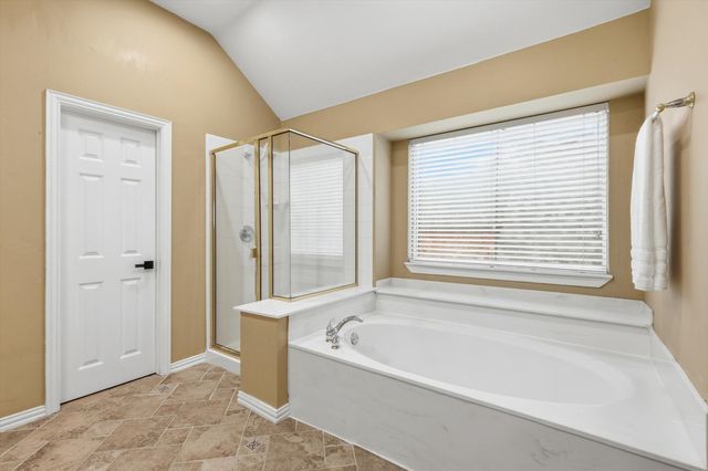 5733 Sugar Maple Drive, Fort Worth, TX 76244