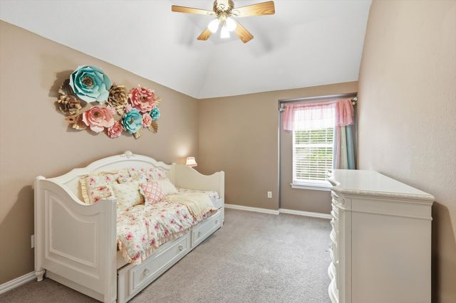 5733 Sugar Maple Drive, Fort Worth, TX 76244