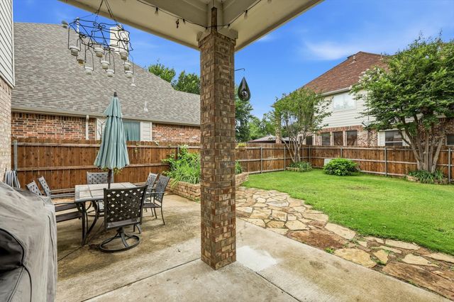 5733 Sugar Maple Drive, Fort Worth, TX 76244