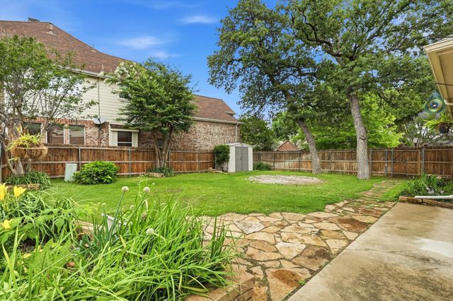 5733 Sugar Maple Drive, Fort Worth, TX 76244