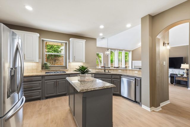 5733 Sugar Maple Drive, Fort Worth, TX 76244