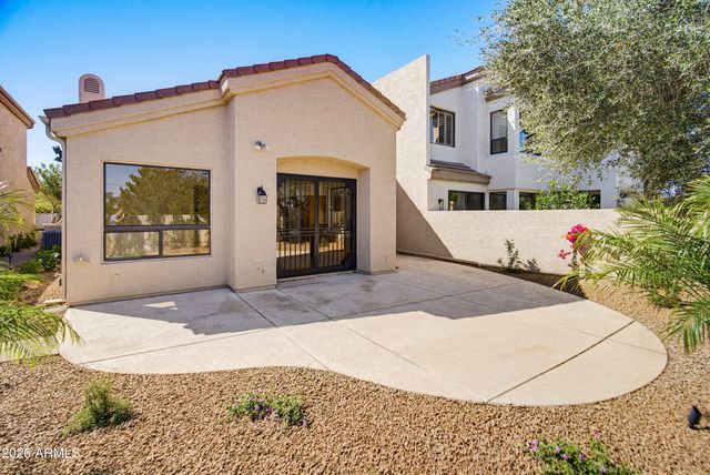 8100 E Camelback Road 64, Scottsdale, AZ 85251