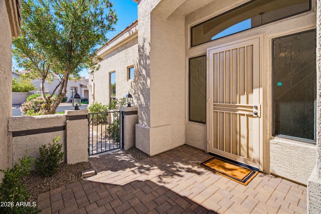 8100 E Camelback Road 64, Scottsdale, AZ 85251