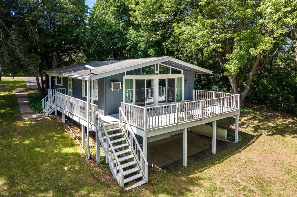1642 S Shore DRIVE, Arkdale, WI 54613