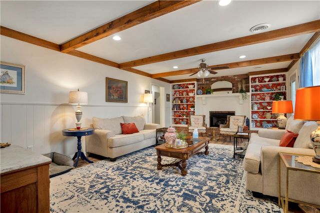 1350 Clear Creek Drive, Springdale, AR 72764