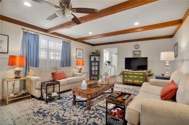 1350 Clear Creek Drive, Springdale, AR 72764