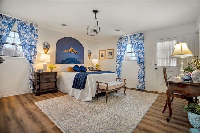 1350 Clear Creek Drive, Springdale, AR 72764