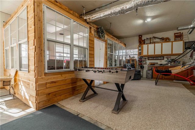 1350 Clear Creek Drive, Springdale, AR 72764