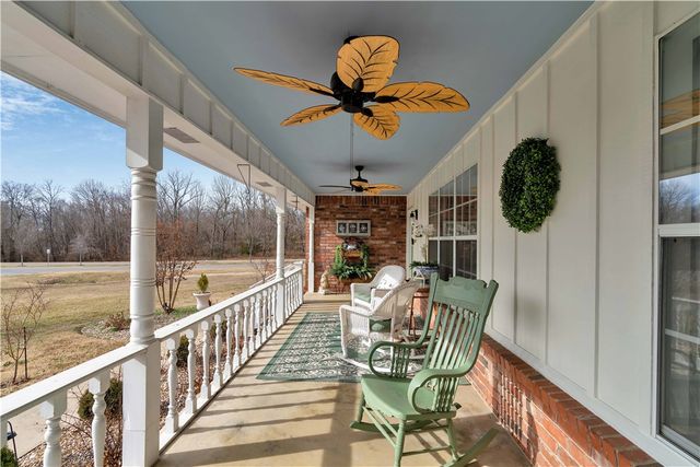 1350 Clear Creek Drive, Springdale, AR 72764