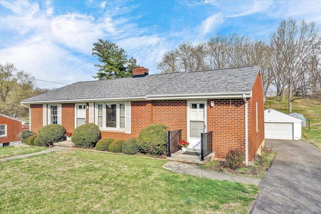 2818 Richard AVE, Roanoke, VA 24012