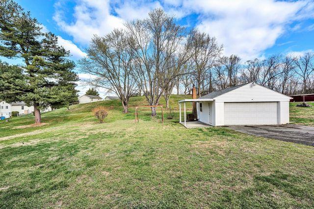 2818 Richard AVE, Roanoke, VA 24012