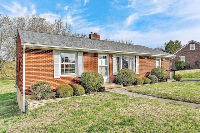 2818 Richard AVE, Roanoke, VA 24012