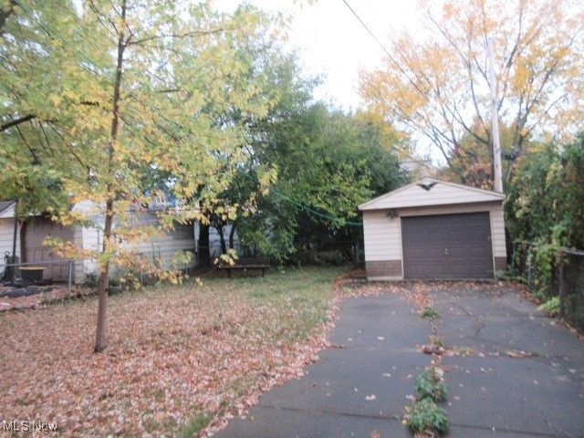 8420 Vineyard Avenue, Cleveland, OH 44105