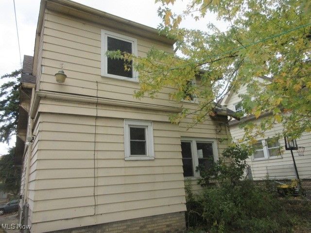 8420 Vineyard Avenue, Cleveland, OH 44105