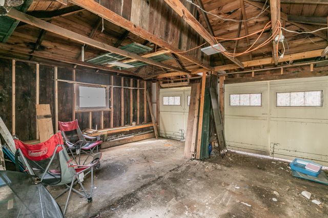 511 S Royall Street, Palestine, TX 75801