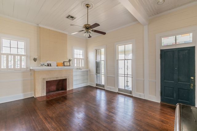 511 S Royall Street, Palestine, TX 75801