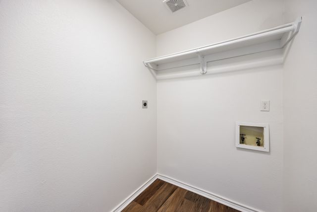 9201 Vagas Drive, Rowlett, TX 75088