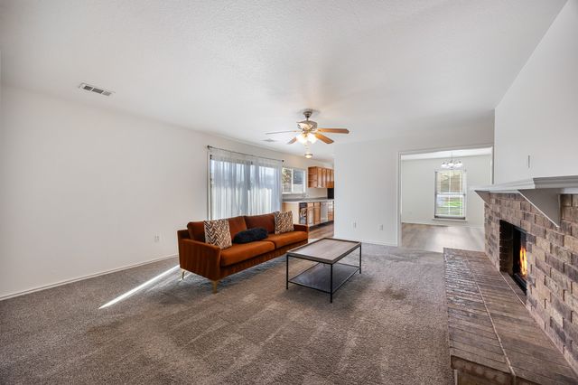 9201 Vagas Drive, Rowlett, TX 75088