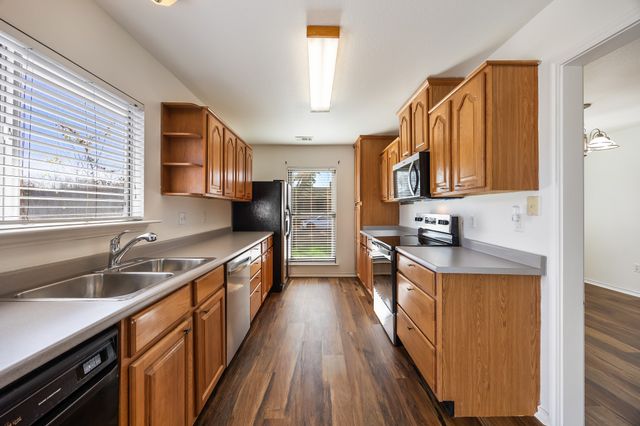 9201 Vagas Drive, Rowlett, TX 75088