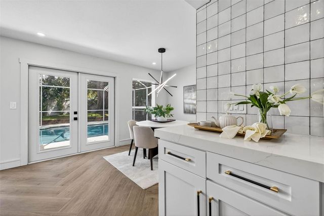 3927 HELENA STREET NE, St Petersburg, FL 33703