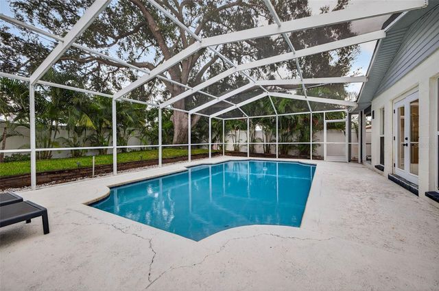 3927 HELENA STREET NE, St Petersburg, FL 33703