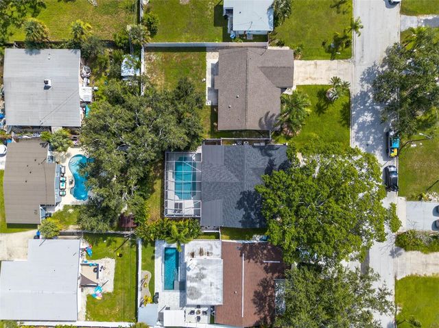 3927 HELENA STREET NE, St Petersburg, FL 33703