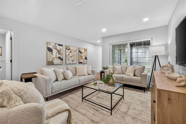 3927 HELENA STREET NE, St Petersburg, FL 33703