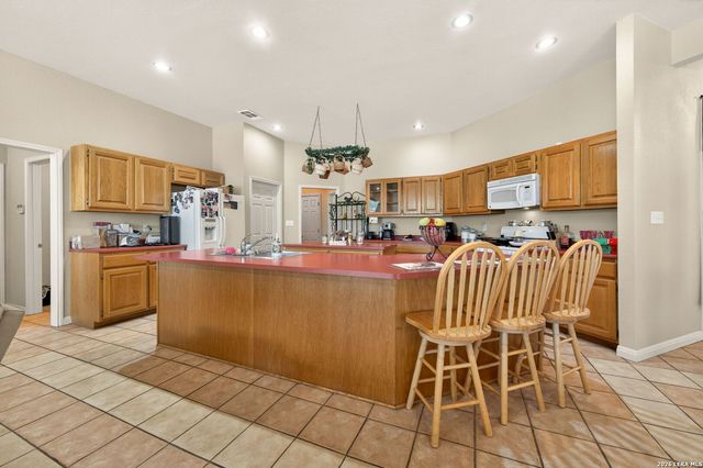 7627 Triple Wood St, China Grove, TX 78263