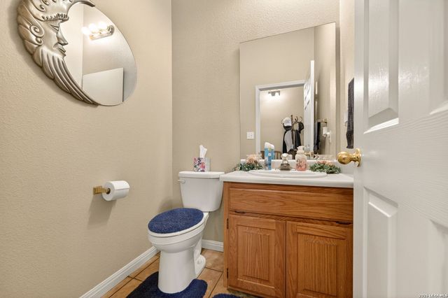 7627 Triple Wood St, China Grove, TX 78263