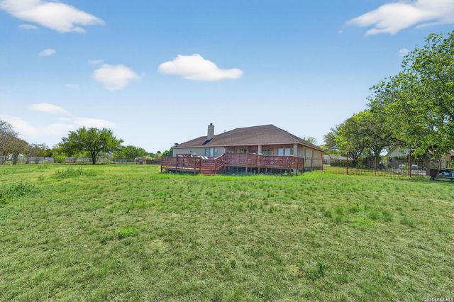 7627 Triple Wood St, China Grove, TX 78263