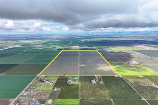 22198 Road 180, Lindsay, CA 93247