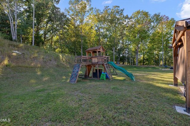 184 Blair Grove Court, Burlington, NC 27215