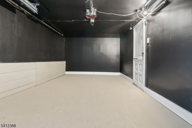 37 Albert Dr, Sayreville Boro, NJ 08859