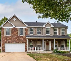 823 Le Maisson Drive, St Louis, MO 63135